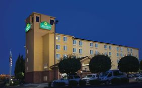 La Quinta Inn And Suites Portland Airport